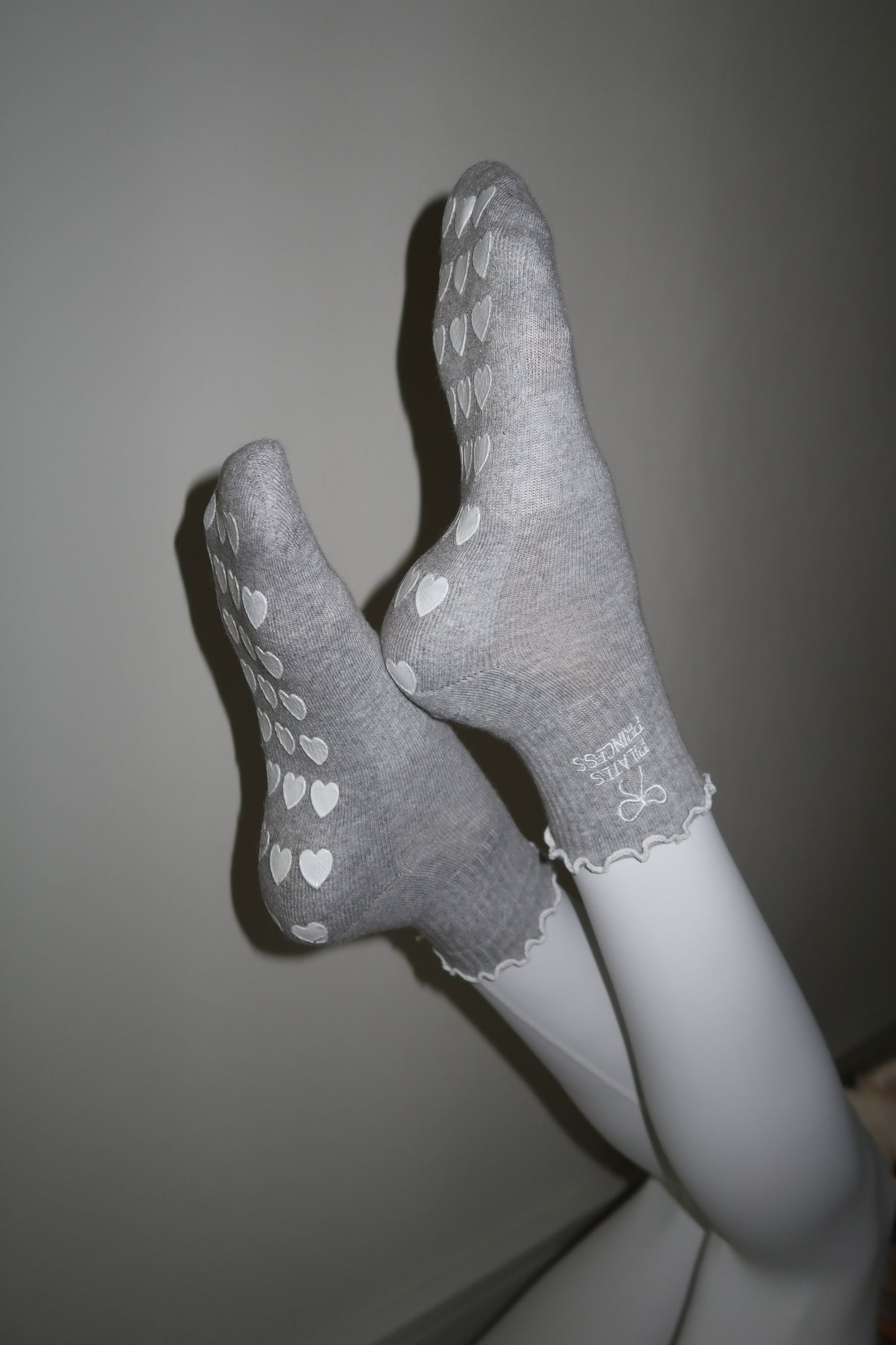 SUPER GRIP SOCKS GRAY